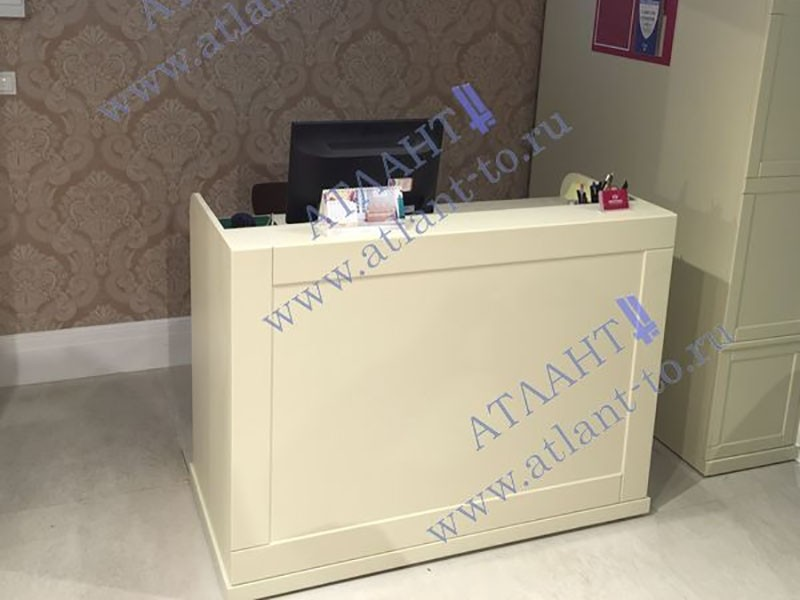 Кассовый стол для м-на Еврочехол в ТЦ «Гагаринский»